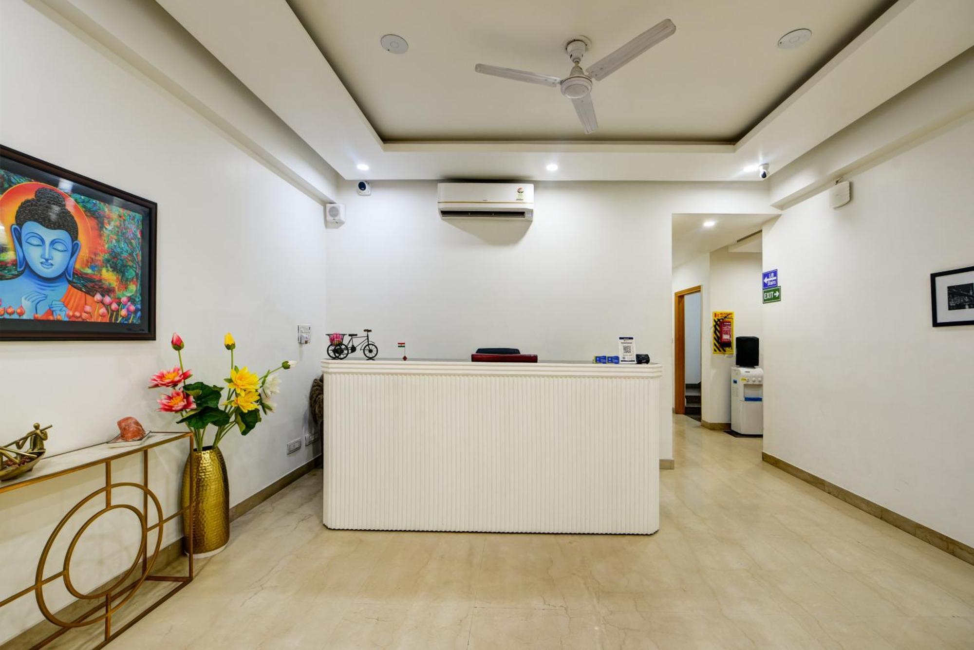 Aamantran Residency Hotel, Sohna Road, Sector 49, Gurugram Gurgaon Exterior photo